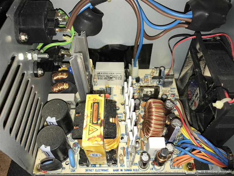 Illustration for article titled Restauración y mejora de un Commodore A4000